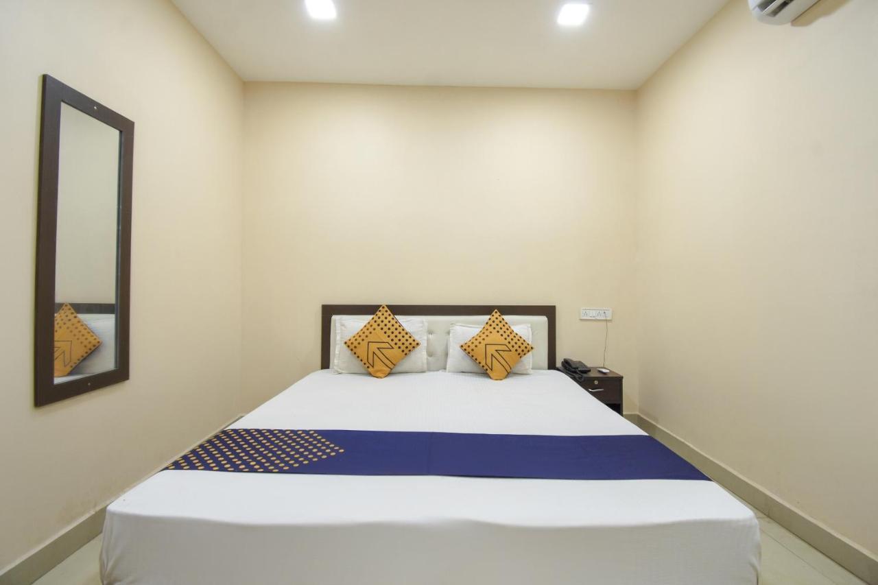 Spot On Harihar Hotel Джамшедпур Екстериор снимка