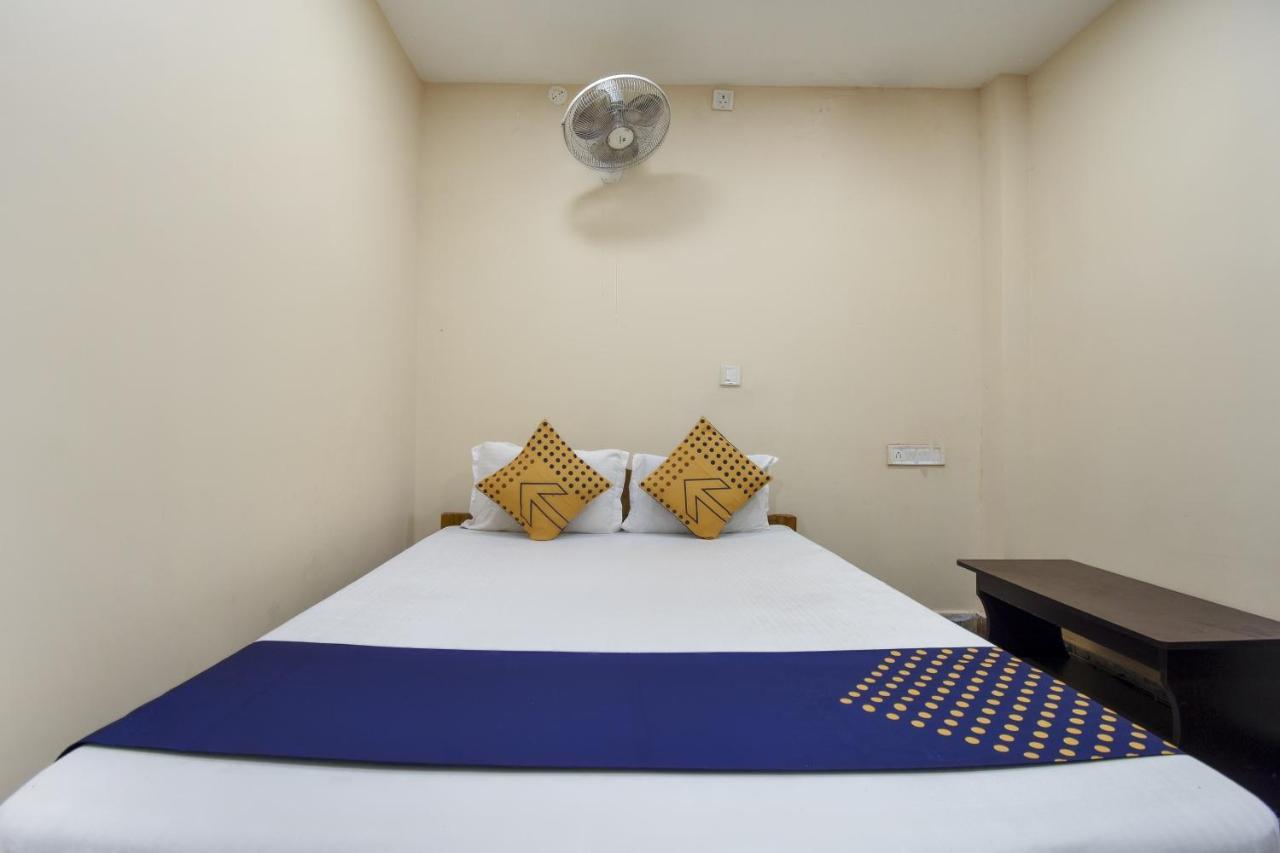 Spot On Harihar Hotel Джамшедпур Екстериор снимка