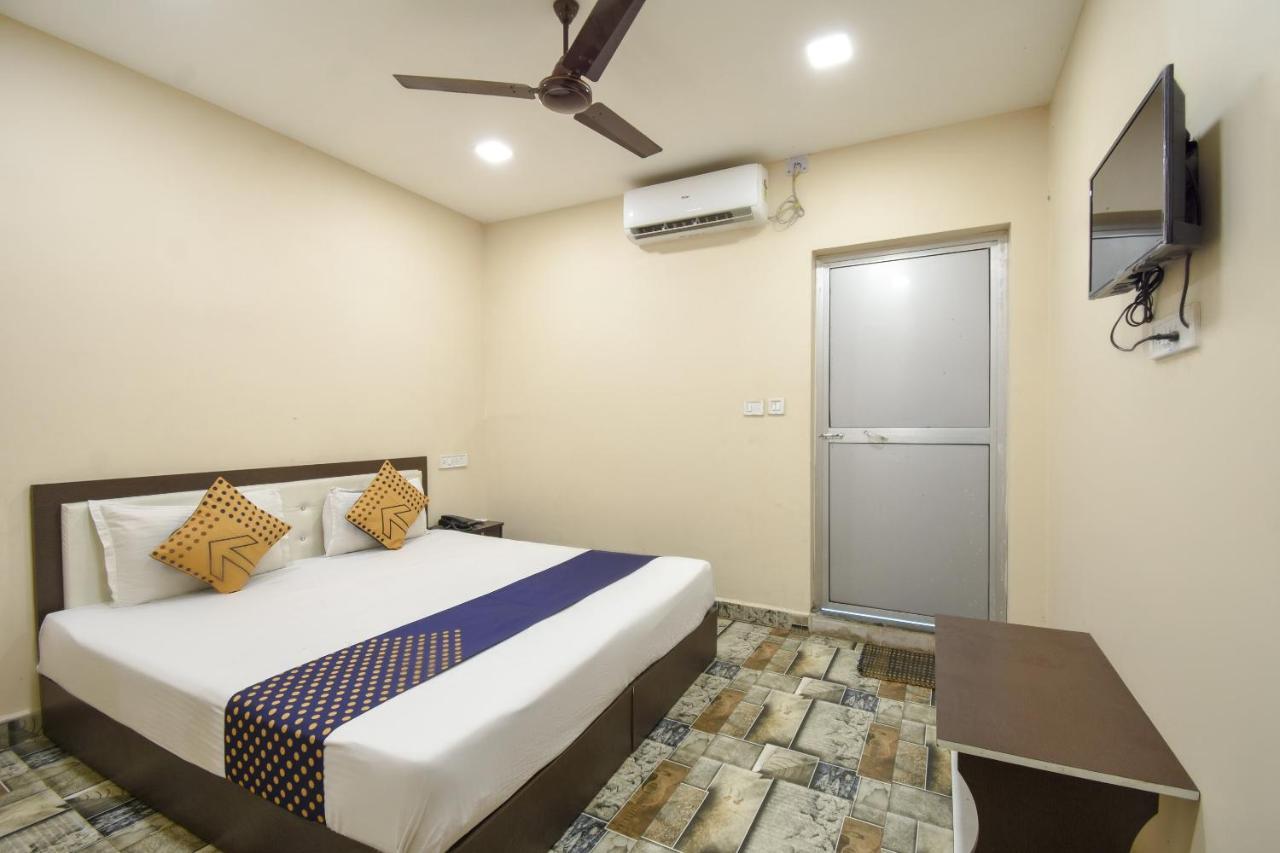 Spot On Harihar Hotel Джамшедпур Екстериор снимка