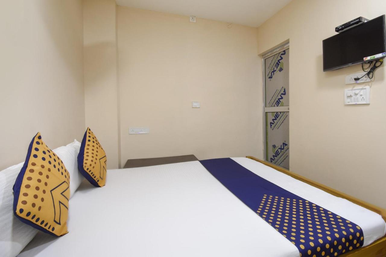 Spot On Harihar Hotel Джамшедпур Екстериор снимка